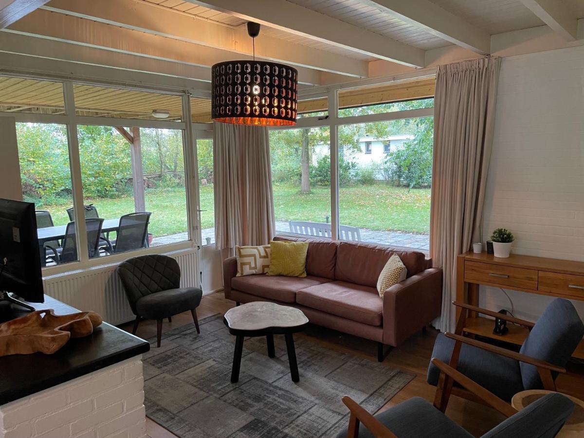 Villa Tofino, Een Comfortabel Vakantiehuis Naast Een Bos En Zwemmeer à Gasselte Extérieur photo