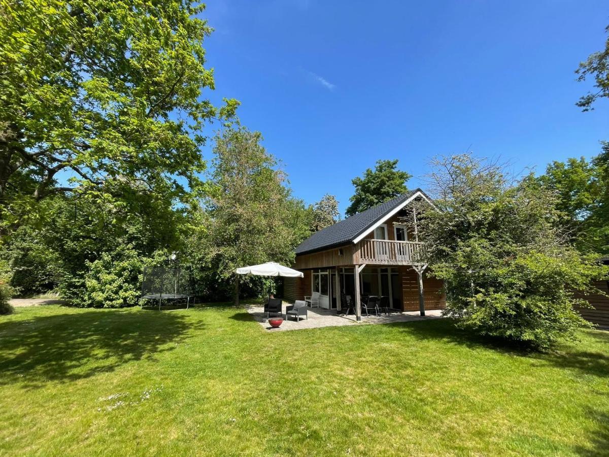 Villa Tofino, Een Comfortabel Vakantiehuis Naast Een Bos En Zwemmeer à Gasselte Extérieur photo