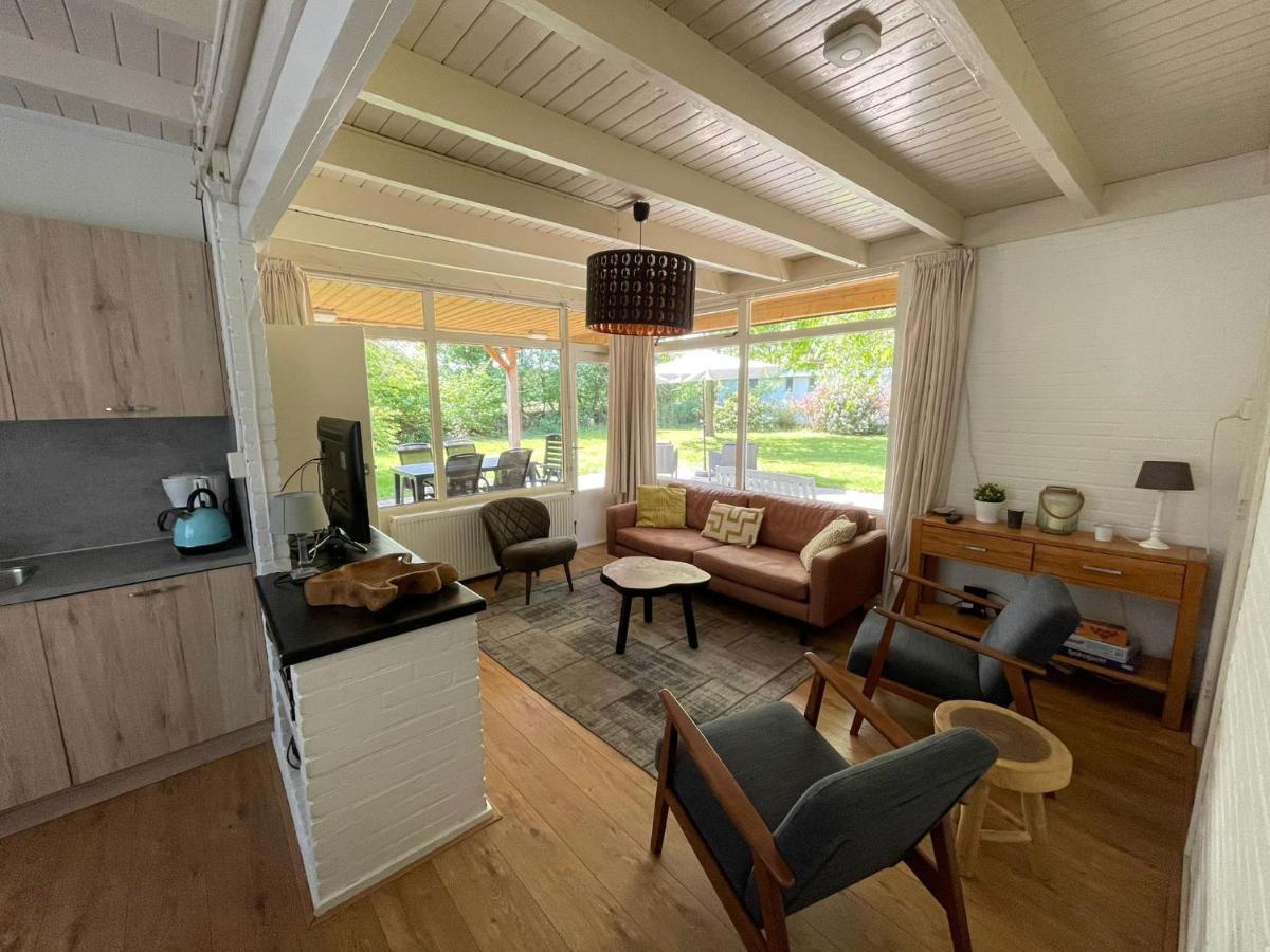 Villa Tofino, Een Comfortabel Vakantiehuis Naast Een Bos En Zwemmeer à Gasselte Extérieur photo